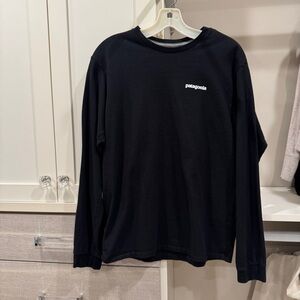 Men’s long sleeve Patagonia, like new!